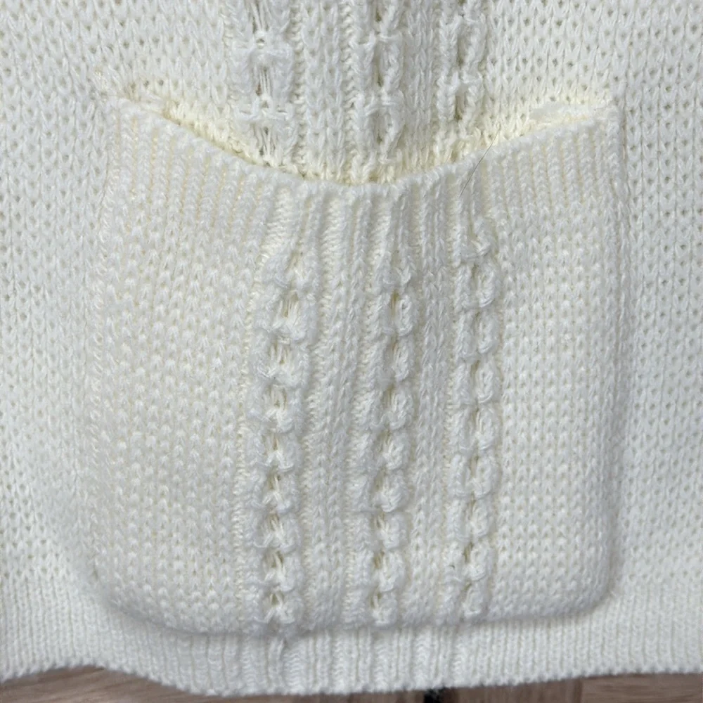 Carly Blake Ivory V-Neck Knit Button Down Sweater Vest Two Front Pockets Size L